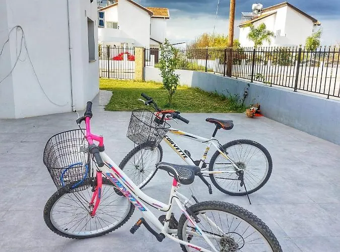 Glapsides Sea * Famagusta (Northern Cyprus)